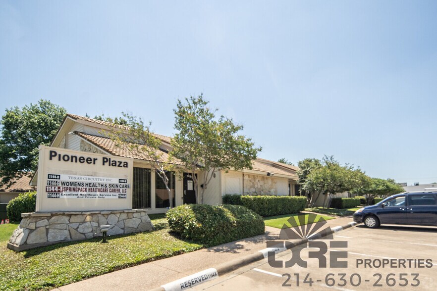 1116-1126 W Pioneer Pky, Arlington, TX à louer - Photo du bâtiment - Image 2 de 57