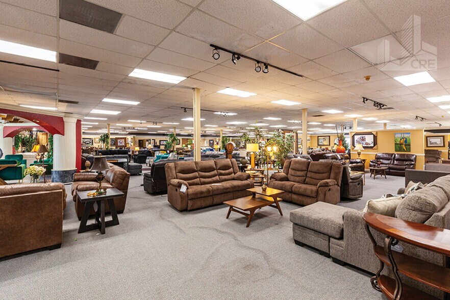 2001 N Texas St, Fairfield, CA à vendre - Photo du bâtiment - Image 3 de 12