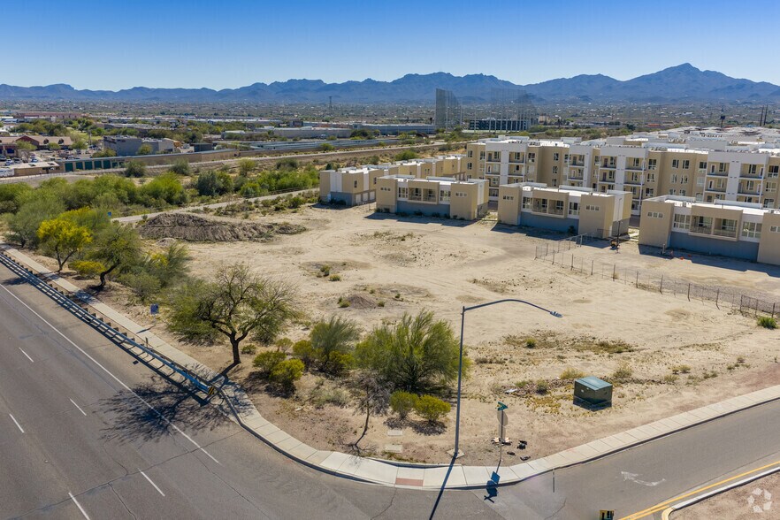 SWC Thornydale Rd & Aerie Dr, Tucson, AZ à louer - Photo principale - Image 1 de 7