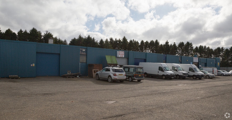 38-46 Westgarth Pl, East Kilbride à louer - Photo du bâtiment - Image 2 de 2