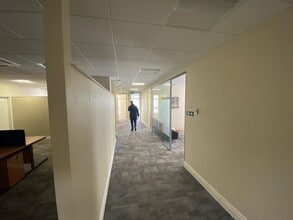39-43 High St, St Neots for lease Interior Photo- Image 1 of 1