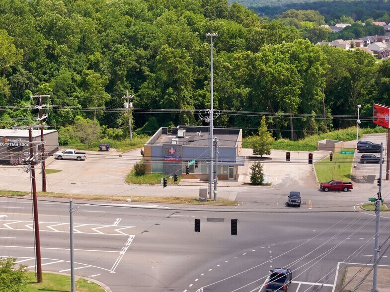 1469 Tiny Town Rd, Clarksville, TN à louer - Photo du bâtiment - Image 3 de 26