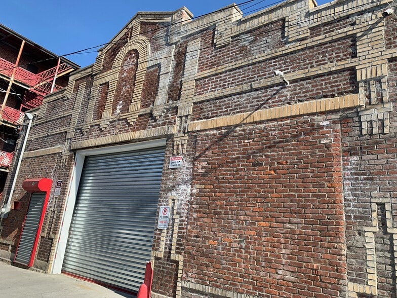 15 E Farm St, Waterbury, CT for sale - Building Photo - Image 2 of 20