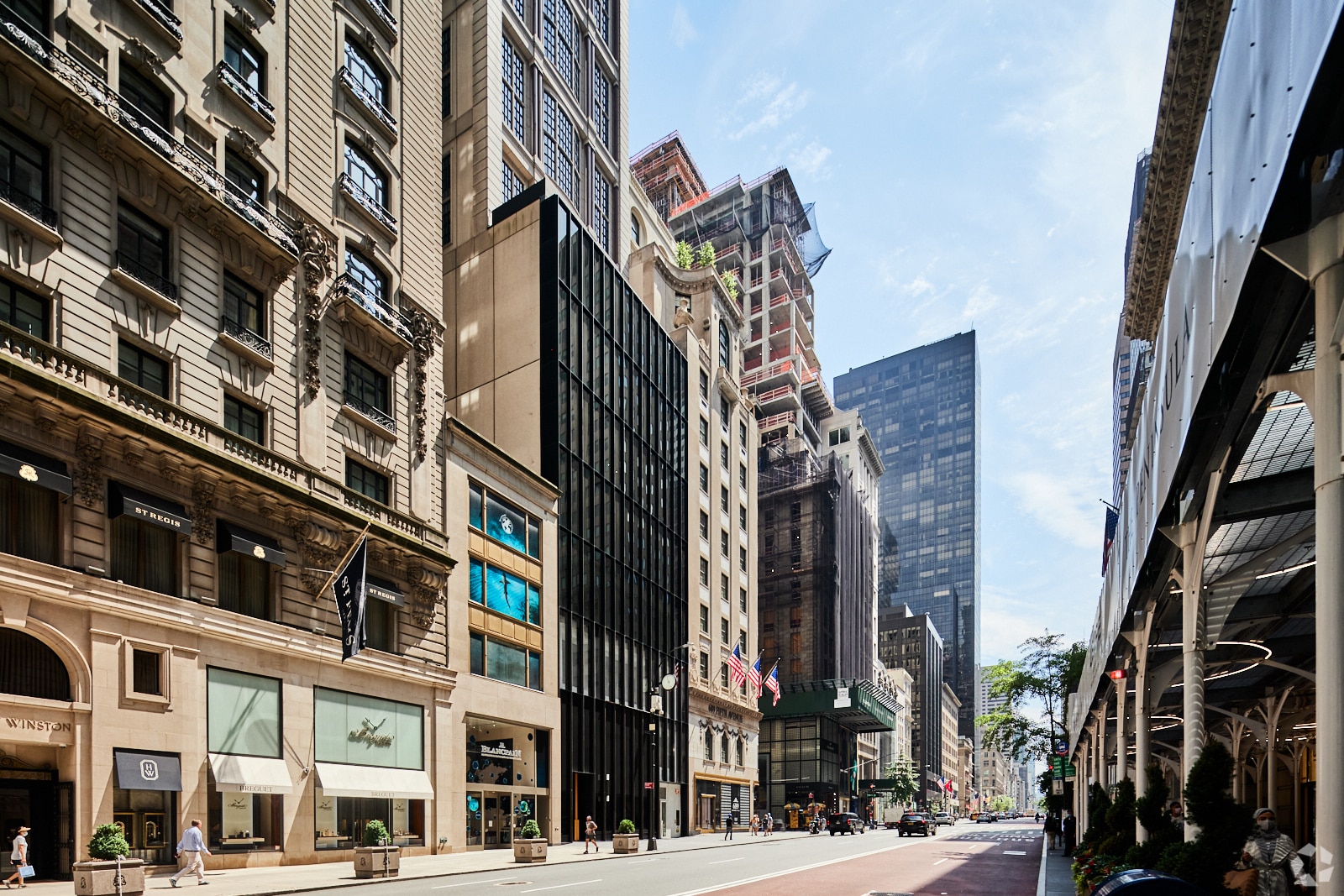 693 Fifth Ave, New York, NY à louer Photo du bâtiment- Image 1 de 7