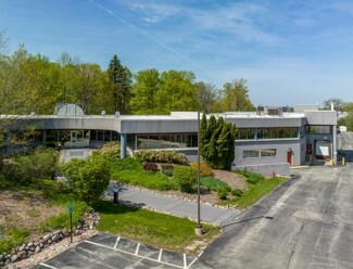 Plus de détails pour 7865 N 86th St, Milwaukee, WI - Industriel à vendre