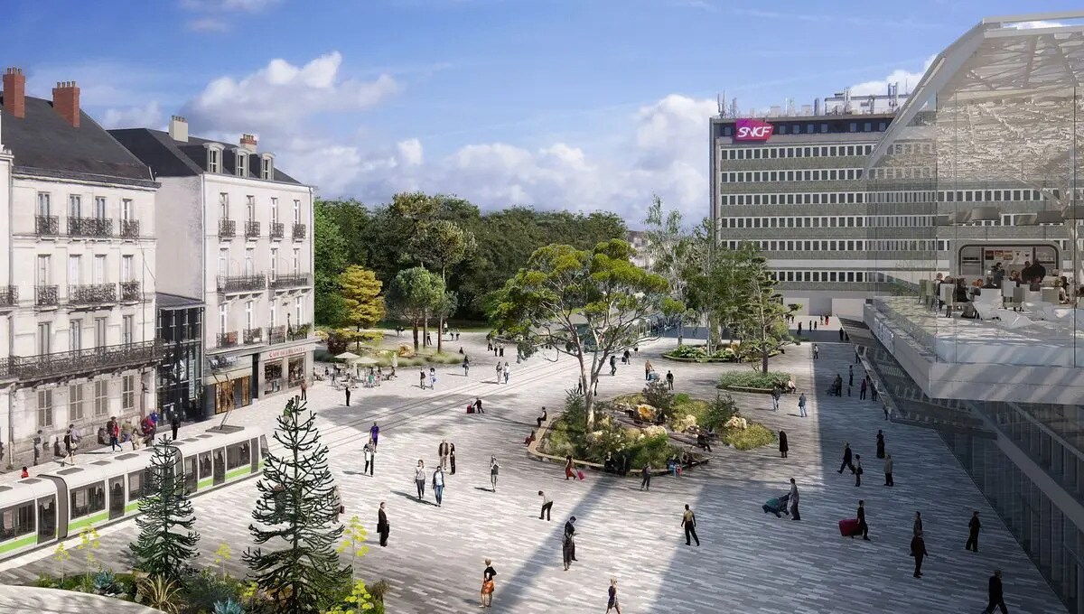 Flex in Nantes for sale Building Photo- Image 1 of 11