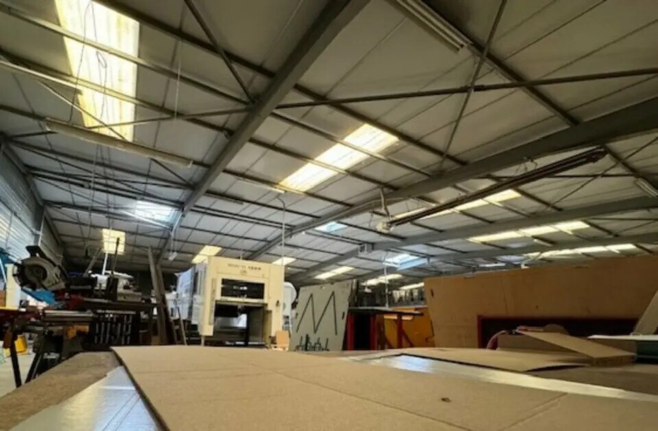 Local d'activités dans Villefranche-sur-Saône à vendre Photo intérieure- Image 1 de 4