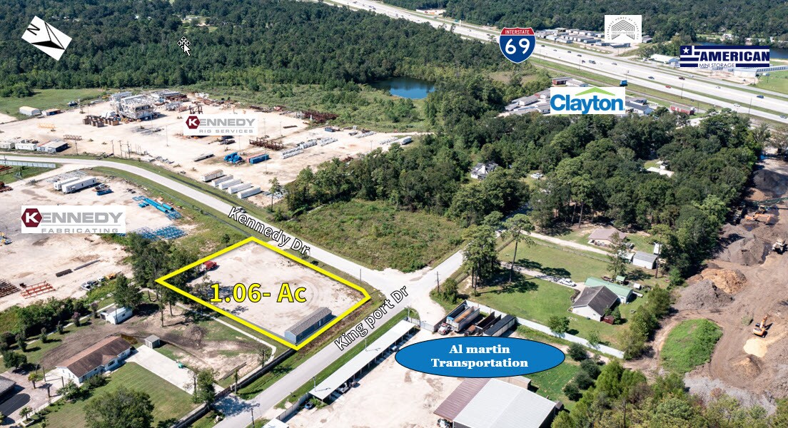 13628 Kennedy Dr, Splendora, TX à vendre Photo du bâtiment- Image 1 de 8