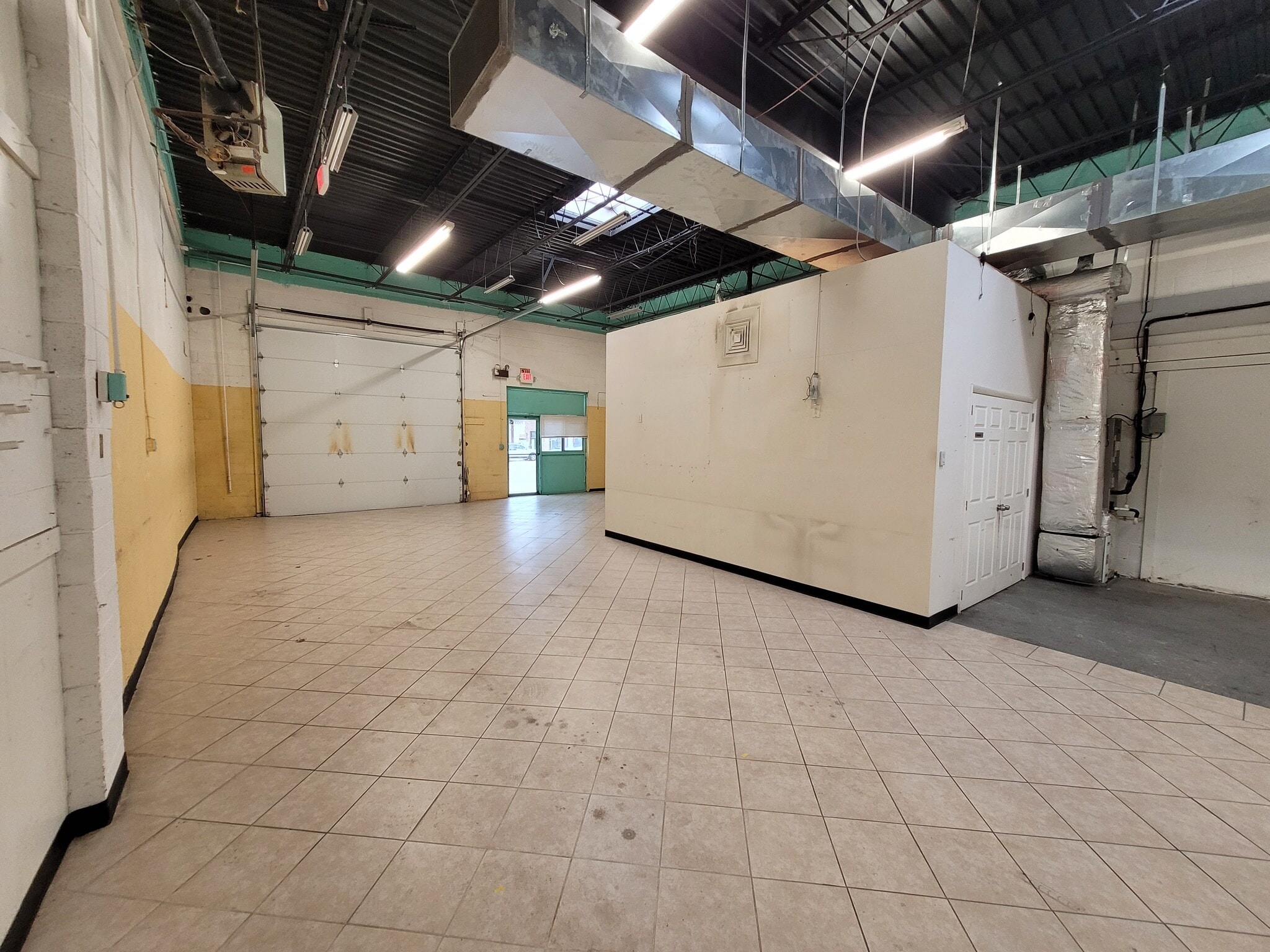 7901-7903 Hill Park Ct, Lorton, VA for lease Interior Photo- Image 1 of 7