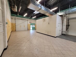 7901-7903 Hill Park Ct, Lorton, VA for lease Interior Photo- Image 1 of 7