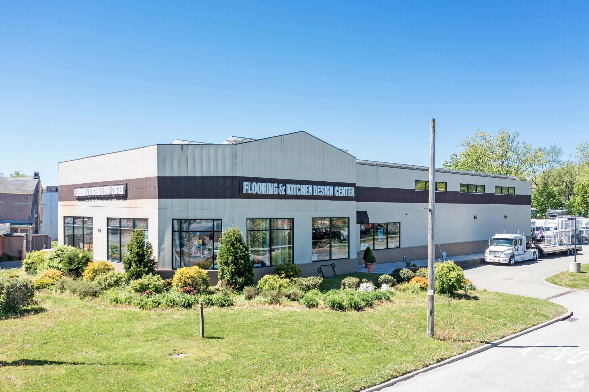 267 Saw Mill River Rd, Elmsford, NY à vendre Photo principale- Image 1 de 31