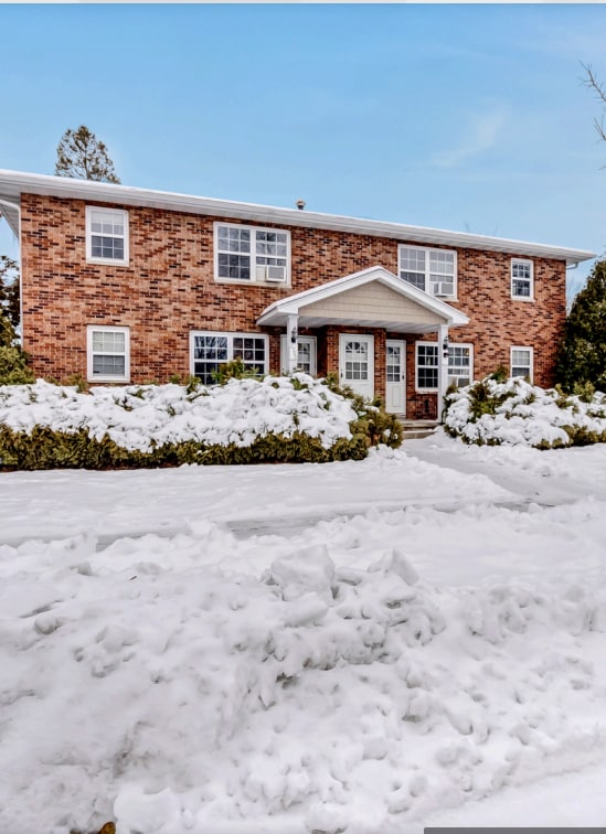 2500 Olive St, Cedar Falls, IA à vendre Photo principale- Image 1 de 2