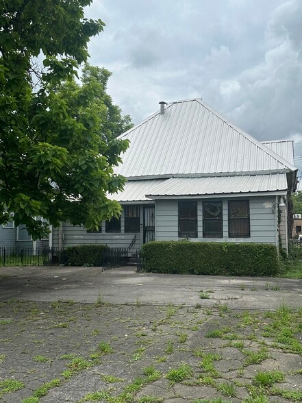 5381 1st Ave N, Birmingham, AL for sale - Building Photo - Image 3 of 10