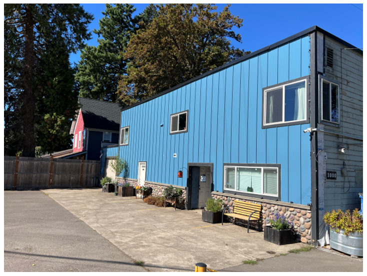 3800 N Coburg Rd, Eugene, OR à vendre - Photo du bâtiment - Image 2 de 5