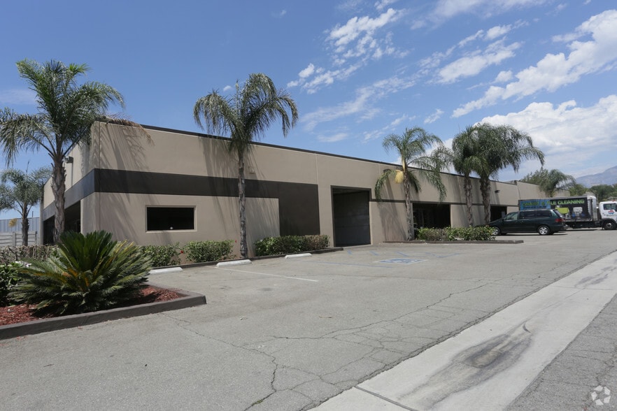 1616 E Francis St, Ontario, CA for lease - Building Photo - Image 3 of 7