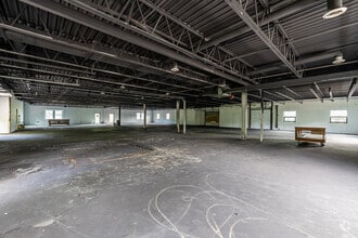 195 W Newberry Rd, Bloomfield, CT for sale Building Photo- Image 2 of 4