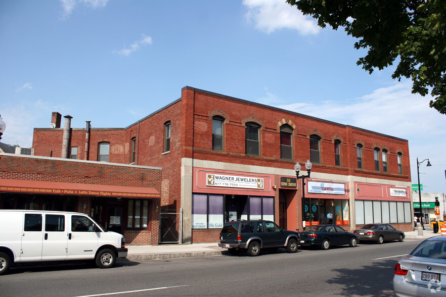 38 Union Sq, Somerville, MA à vendre - Photo principale - Image 1 de 1