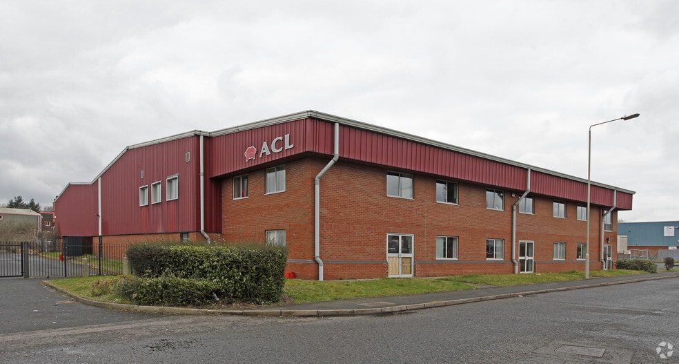 Narrowboat Way, Dudley for lease - Building Photo - Image 2 of 5