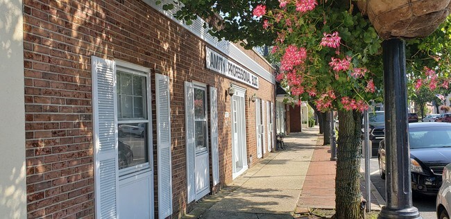 More details for 193-199 Broadway, Amityville, NY 11701, USA Broadway, Amityville, NY - Office for Sale