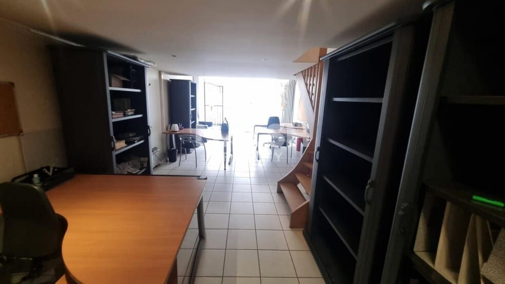 Immeuble residentiel dans Lyon à vendre - Photo intérieure - Image 3 de 11