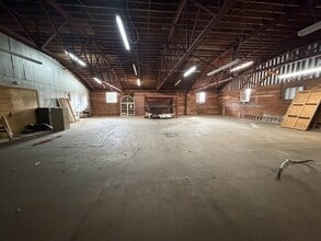 615 E South 1st St, Seneca, SC à louer Photo intérieure- Image 2 de 10