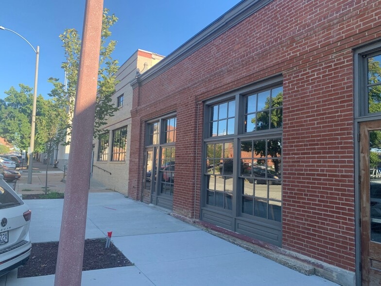 3950 Laclede Ave, Saint Louis, MO for lease - Building Photo - Image 3 of 6