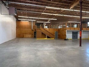 120 NE 9th Ave, Portland, OR for lease Interior Photo- Image 1 of 8
