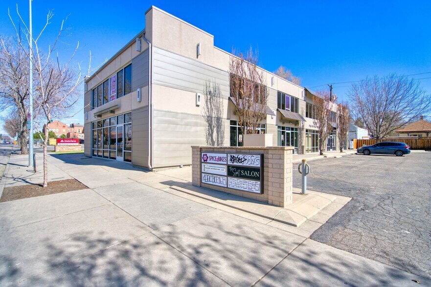 724 Main Street Plaza, Longmont, CO à vendre - Photo du bâtiment - Image 3 de 17