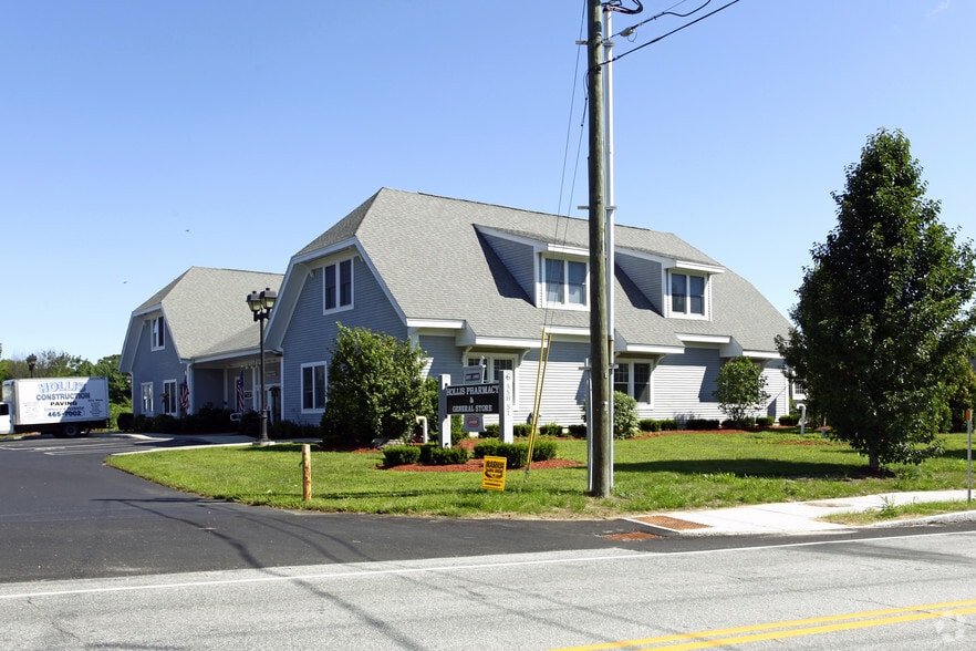 6 Ash St, Hollis, NH for sale - Building Photo - Image 2 of 10