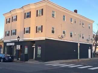 Plus de détails pour 728 Moody St, Waltham, MA - Multi-résidentiel à vendre