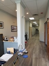 510 County Road 466, Lady Lake, FL for lease Interior Photo- Image 2 of 12
