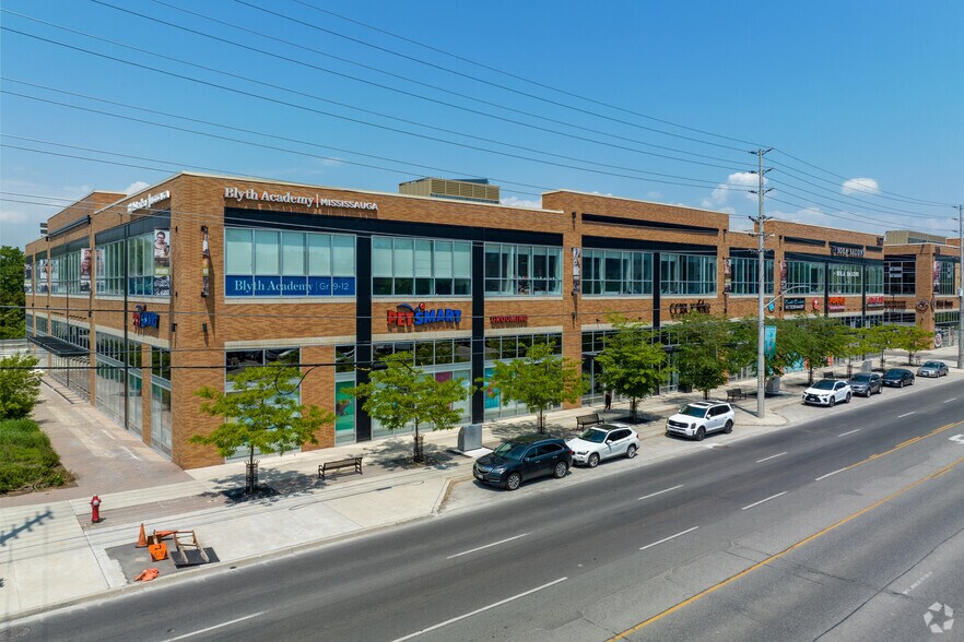 507 Lakeshore Rd E, Mississauga, ON à louer - Photo du bâtiment - Image 2 de 4