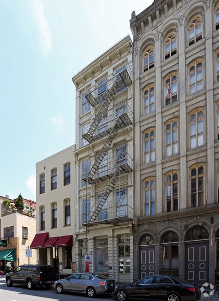 35 S 3rd St, Philadelphia, PA for lease - Building Photo - Image 2 of 13