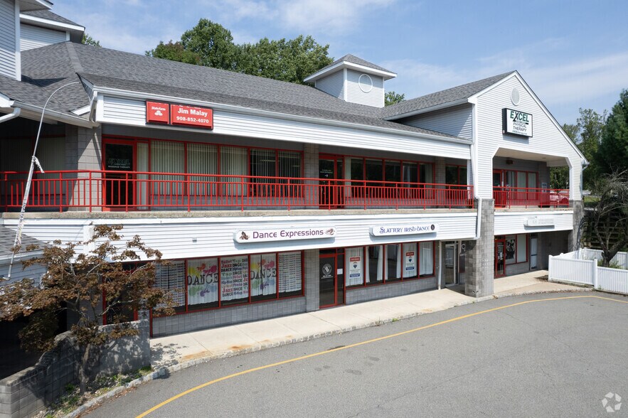 915 Route 517, Hackettstown, NJ à louer - Photo du bâtiment - Image 2 de 5