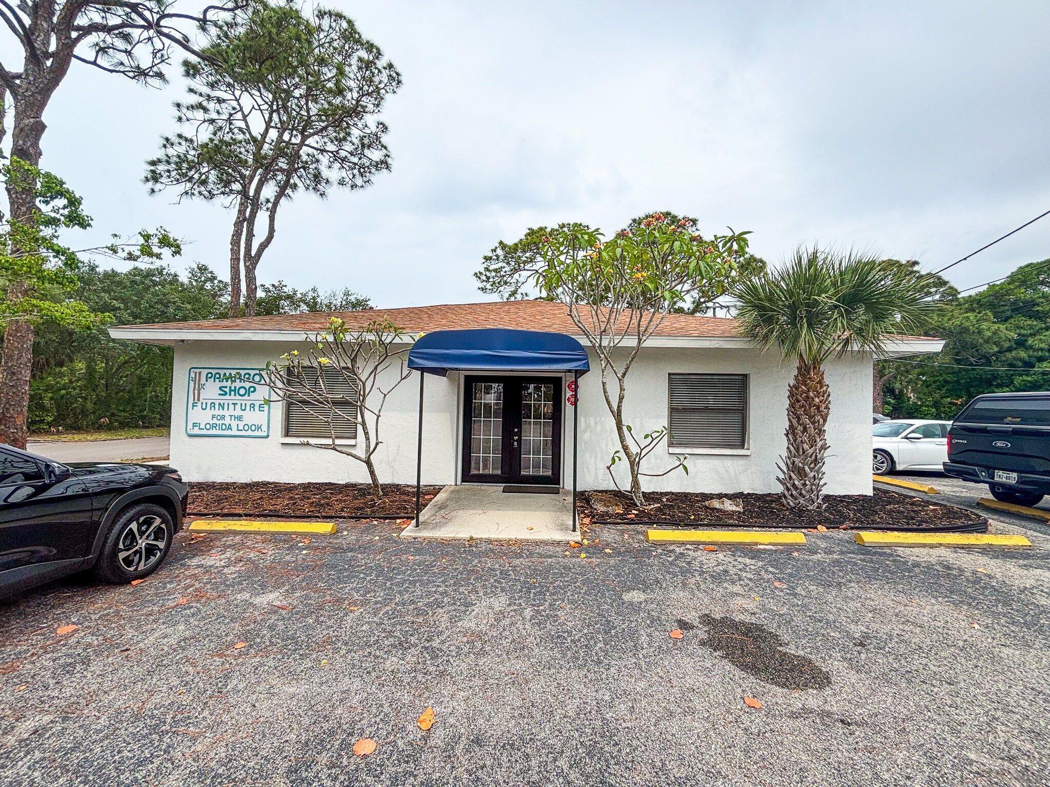 369 Scott Ave, Sarasota, FL for lease Primary Photo- Image 1 of 2