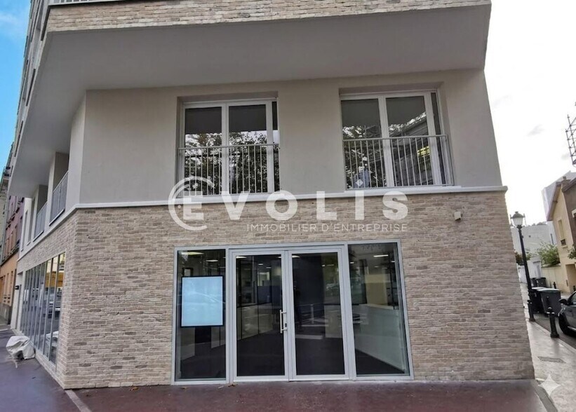 Commerce de détail dans Montrouge à louer - Photo du bâtiment - Image 2 de 13