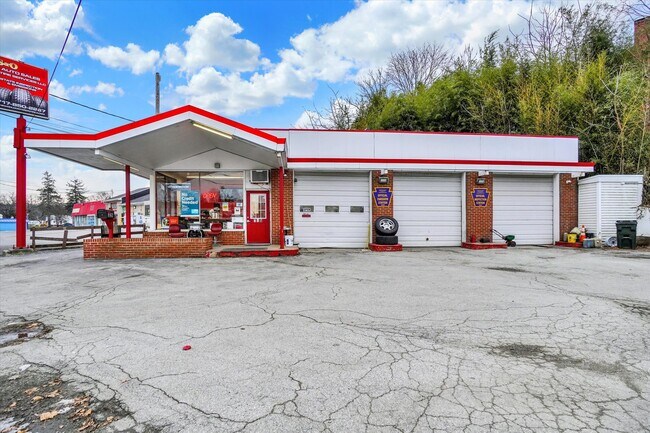 More details for 326 Richland Ave, York, PA - Retail for Lease