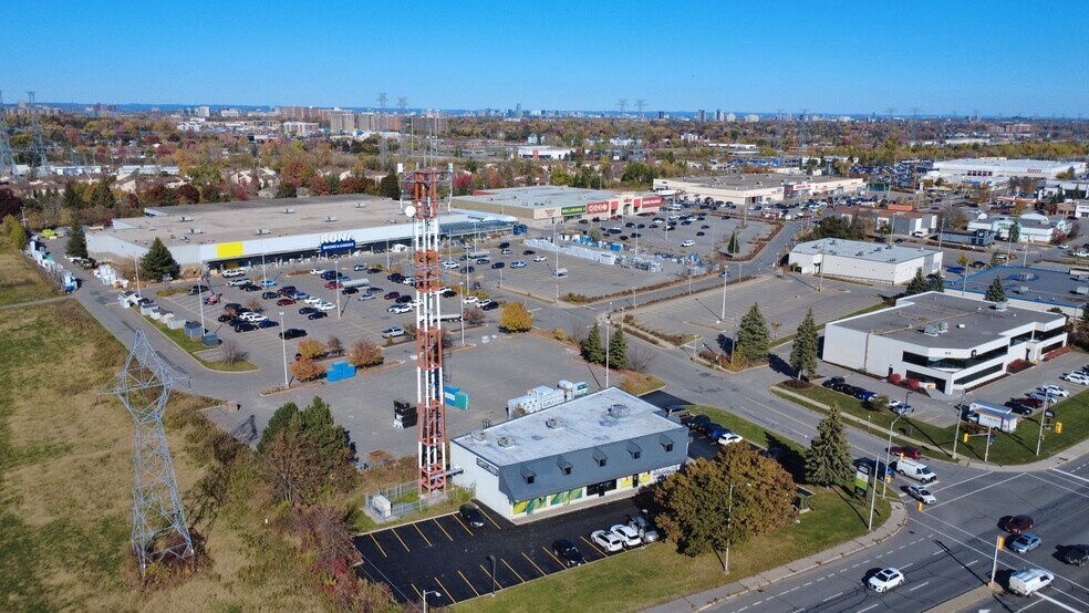 595 W Hunt Club Rd, Ottawa, ON à vendre - Photo du bâtiment - Image 2 de 7