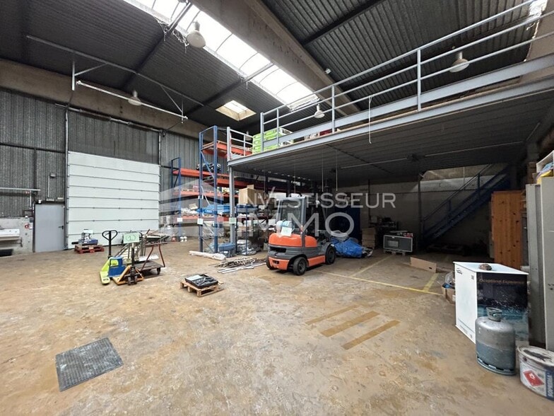 Flex in SAINT-OUEN-L'AUMONE for sale - Building Photo - Image 2 of 7
