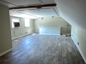 6 Hilltop Rd, Mendham, NJ for sale Interior Photo- Image 2 of 7