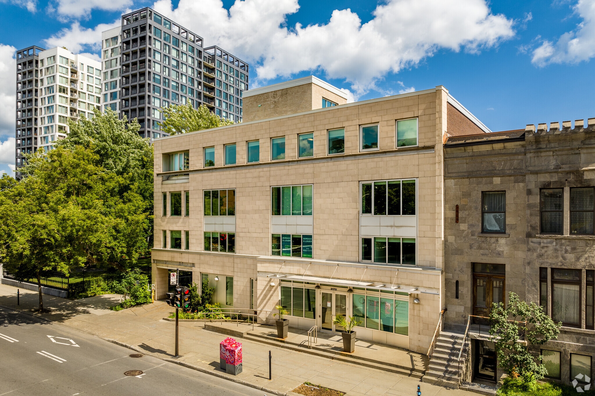 2170 Boul René-Lévesque O, Montréal, QC for lease Primary Photo- Image 1 of 22