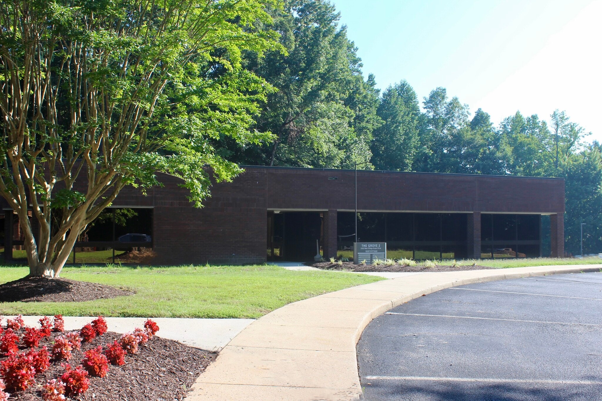 5102 W Village Green Dr, Midlothian, VA for lease Primary Photo- Image 1 of 8
