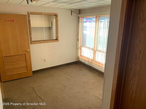 1565 Route 507, Greentown, PA à louer Photo intérieure- Image 1 de 11