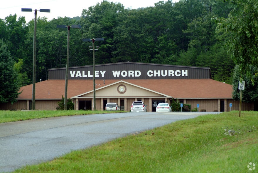 1928 Loch Haven Dr, Roanoke, VA for sale - Building Photo - Image 3 of 36