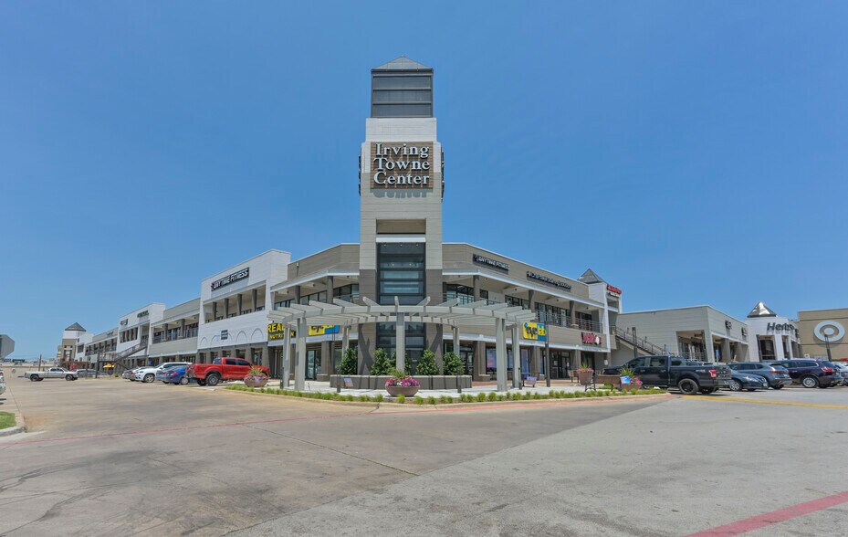 3301-3401 W Airport Fwy, Irving, TX à louer - Photo du bâtiment - Image 1 de 6