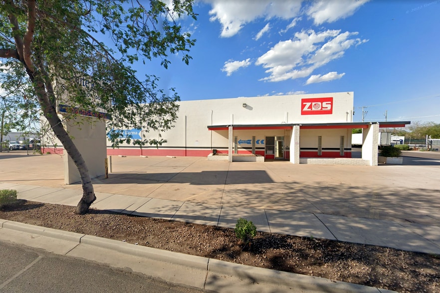 3230 E Washington St, Phoenix, AZ for lease - Primary Photo - Image 1 of 11