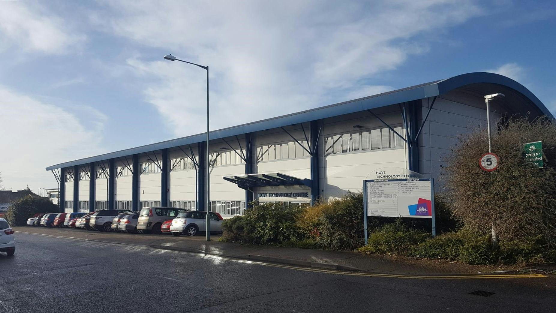 St Josephs Clos, Hove for lease Primary Photo- Image 1 of 14