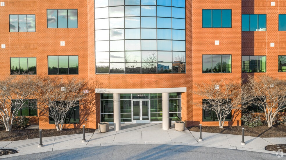 6990 Columbia Gateway Dr, Columbia, MD for lease - Building Photo - Image 3 of 5