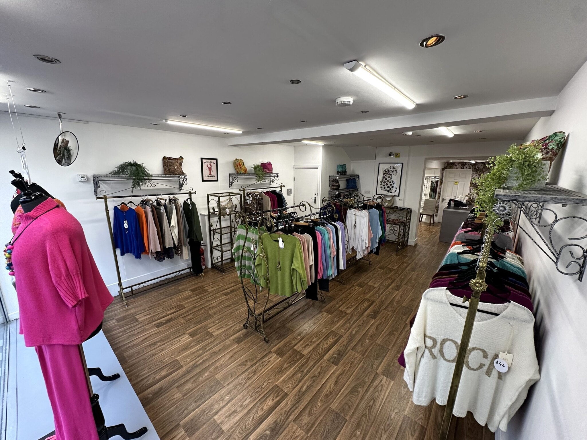 23 George St, Hove for lease Interior Photo- Image 1 of 3