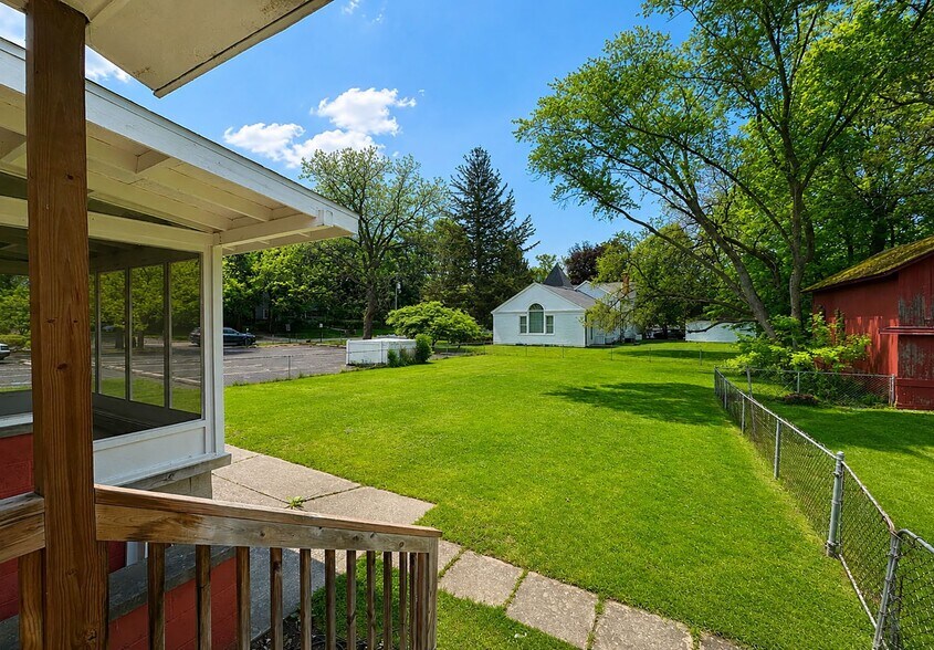 32440 Franklin Rd, Franklin, MI à vendre - Photo du bâtiment - Image 3 de 16